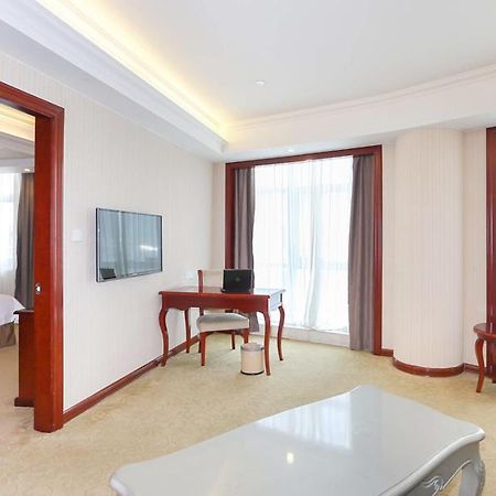 Vienna Hotel Ningbo Ninghai Exterior photo